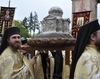 Moastele Sfantului Andrei purtate in procesiune