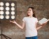 Teatrul in sala: Intruchiparea cercetarii creative