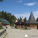 Schitul Sihla - Biserica si pangarul 