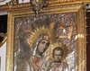 maica Domnului cu Pruncul - Biserica Sfantul Vasile 