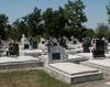 Vand loc de veci in cimitirul Capra