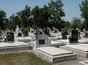Vand loc de veci in cimitirul Capra