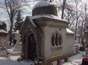 Cavou deosebit („capela”) in Cimitirul Bellu ortodox, 5 cripte