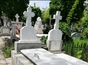 Loc de veci cimitirul Sfanta Vineri, 4 cripte, cruce marmura